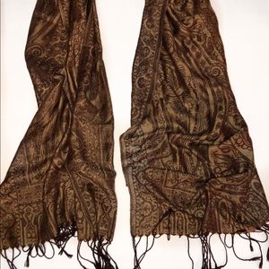 Brown scarf